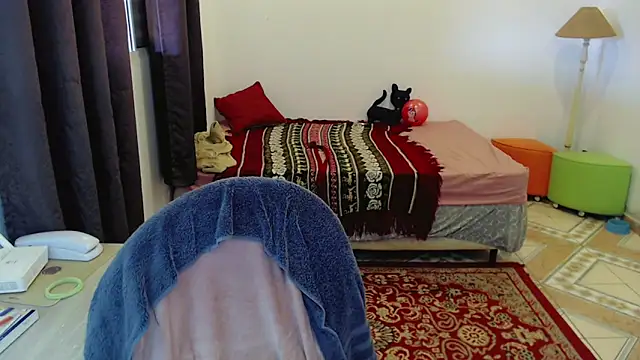 Sophie Fantasys online show from 18, 4, 2026