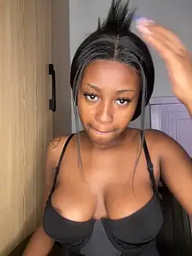 hot daily online show from 8, 2, 2025