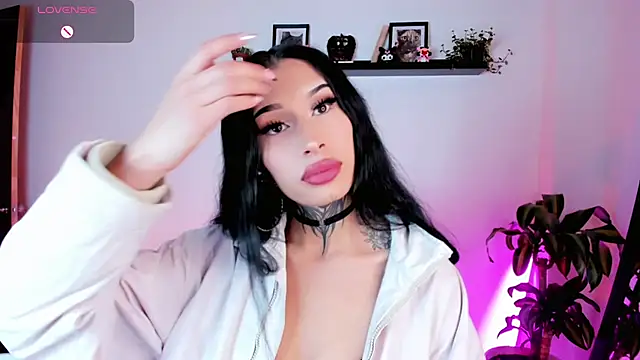 Snapshot of kali_ka_ chatting on 2, 10, 2025 kali ka online show from 2, 10, 2025