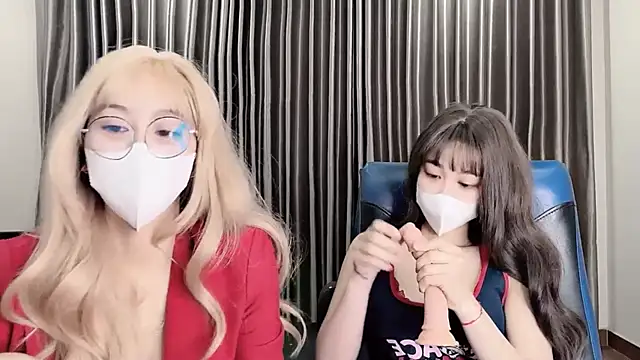 Mono-Stewardesss online show from 20, 3, 2025