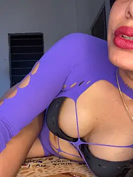 Snapshot of Sexy-Varsha chatting on 6, 12, 2024 Sexy-Varsha online show from 6, 12, 2024