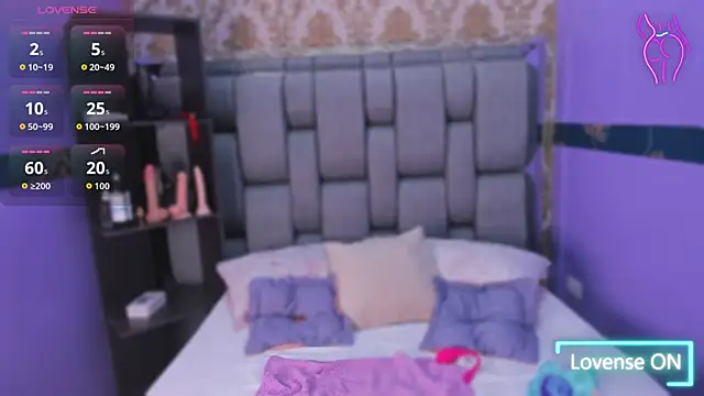 Lila Pinky online show from 9, 10, 2025