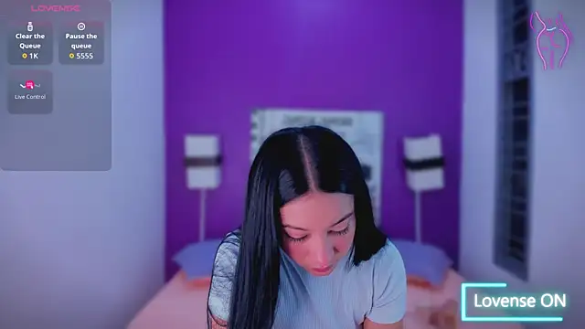 Lila Pinky online show from 8, 11, 2025