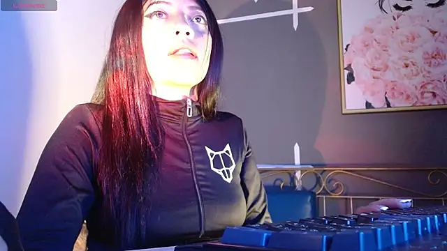 Snapshot of Ey_im_simone chatting on 26, 9, 2025 Ey im simone online show from 26, 9, 2025