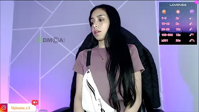 lilylouisee online show from 25, 3, 2026