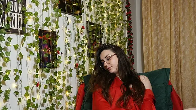 NaughtYHomemadE online show from 8, 1, 2026