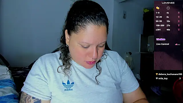 Snapshot of mariana_maze chatting on 28, 1, 2025 mariana maze online show from 28, 1, 2025