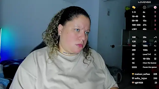 Snapshot of mariana_maze chatting on 5, 3, 2025 mariana maze online show from 5, 3, 2025