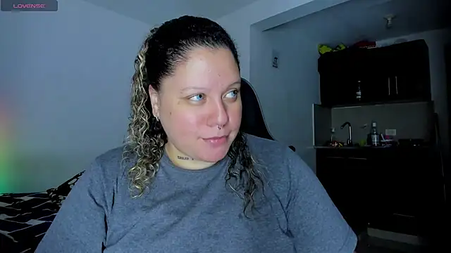 Snapshot of mariana_maze chatting on 26, 2, 2025 mariana maze online show from 26, 2, 2025