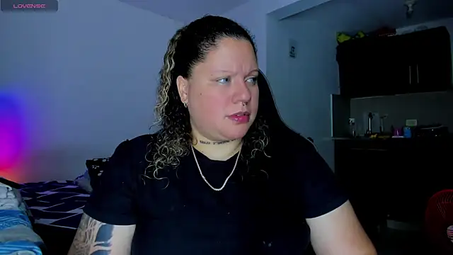 Snapshot of mariana_maze chatting on 3, 2, 2025 mariana maze online show from 3, 2, 2025