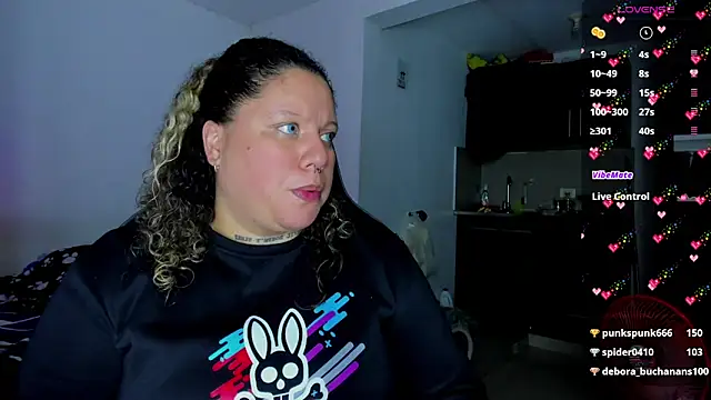 Snapshot of mariana_maze chatting on 4, 2, 2025 mariana maze online show from 4, 2, 2025