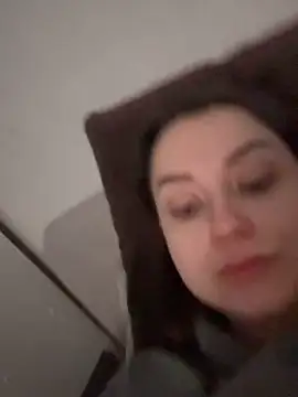 Snapshot of ellie_ssexy chatting on 21, 12, 2025 ellie ssexy online show from 21, 12, 2025