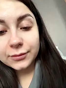 Snapshot of ellie_ssexy chatting on 5, 12, 2025 ellie ssexy online show from 5, 12, 2025