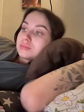 Snapshot of ellie_ssexy chatting on 18, 12, 2025 ellie ssexy online show from 18, 12, 2025