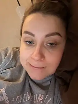 Snapshot of ellie_ssexy chatting on 11, 1, 2026 ellie ssexy online show from 11, 1, 2026