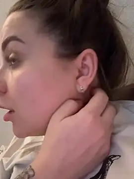 Snapshot of ellie_ssexy chatting on 1, 3, 2026 ellie ssexy online show from 1, 3, 2026