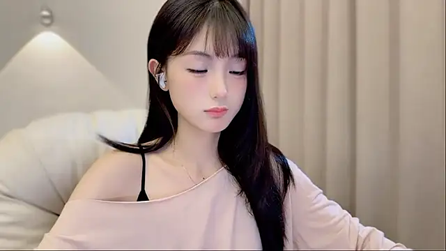 Snapshot of SHUIshui_ chatting on 31, 10, 2025 SHUIshui online show from 31, 10, 2025