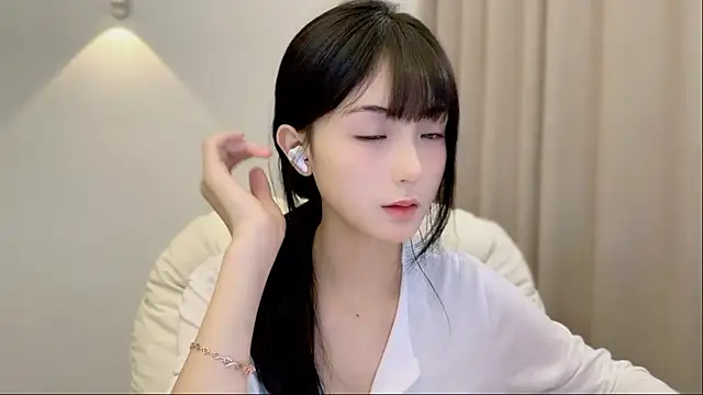 Snapshot of SHUIshui_ chatting on 28, 9, 2025 SHUIshui online show from 28, 9, 2025