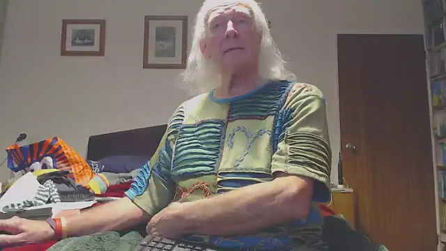 WaverlyKernow online show from 10, 2, 2026