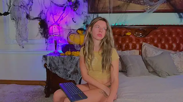 Real Tini online show from 28, 10, 2025