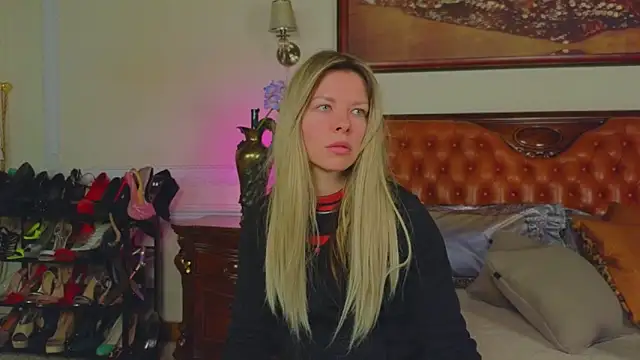 Real Tini online show from 26, 2, 2026