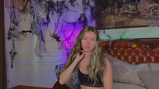 Real Tini online show from 31, 10, 2025