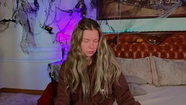 Real Tini online show from 30, 10, 2025