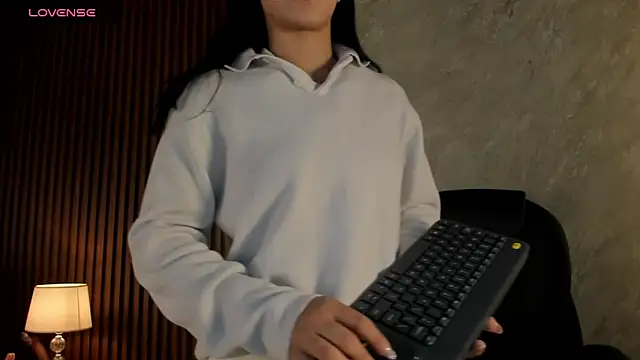 Snapshot of lilith__rosse chatting on 17, 10, 2025 lilith rosse online show from 17, 10, 2025