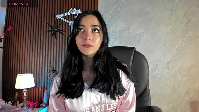 Snapshot of lilith__rosse chatting on 30, 10, 2025 lilith rosse online show from 30, 10, 2025