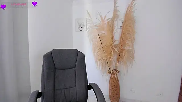 Snapshot of sarita1412 chatting on 2, 11, 2025 sarita1412 online show from 2, 11, 2025