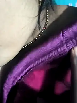 Crezy-Queen01 online show from 25, 11, 2025