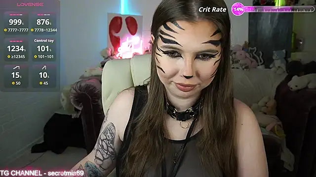 Snapshot of SecretDesireMe chatting on 27, 10, 2025 SecretDesireMe online show from 27, 10, 2025