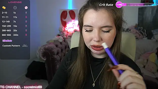 Snapshot of SecretDesireMe chatting on 9, 10, 2025 SecretDesireMe online show from 9, 10, 2025