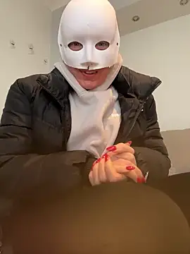 misscharlottezz online show from 9, 12, 2024