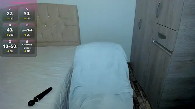 emily1  online show from 28, 10, 2025