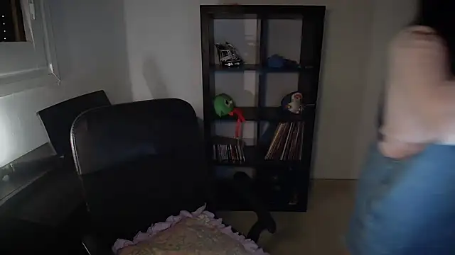 Windy butterfly online show from 16, 11, 2025