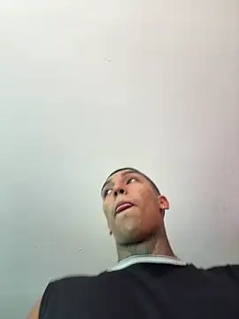 Snapshot of sendfer chatting on 17, 11, 2025 sendfer online show from 17, 11, 2025