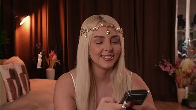 VictoriaMorrone online show from 21, 11, 2025