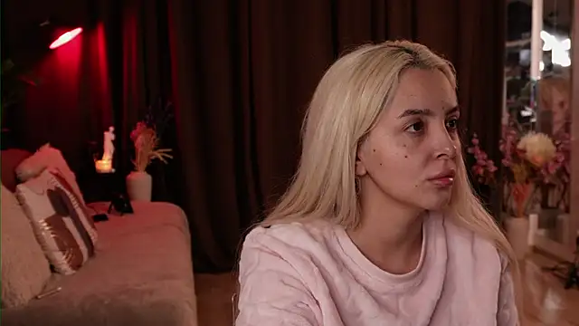 VictoriaMorrone online show from 7, 10, 2025