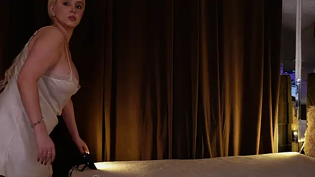 VictoriaMorrone online show from 12, 2, 2026