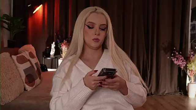 VictoriaMorrone online show from 15, 11, 2025