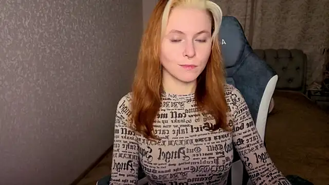 Snapshot of rocky_foxy chatting on 24, 10, 2025 rocky foxy online show from 24, 10, 2025