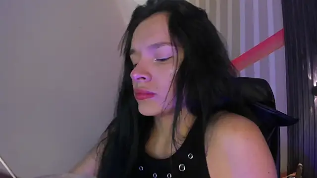 Snapshot of _shantal_smith chatting on 28, 5, 2026 shantal smith online show from 28, 5, 2026