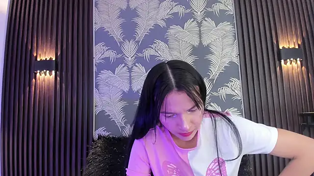 Snapshot of _shantal_smith chatting on 8, 6, 2026 shantal smith online show from 8, 6, 2026