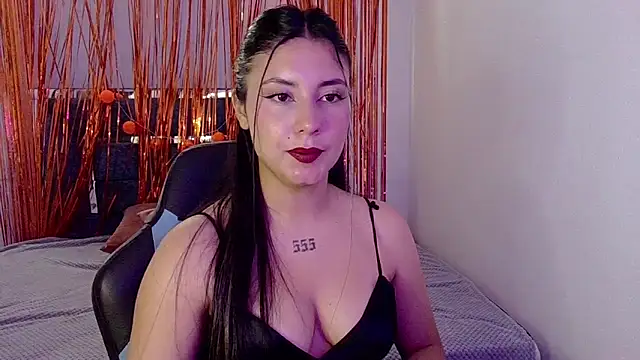 Lia 14  online show from 5, 12, 2025