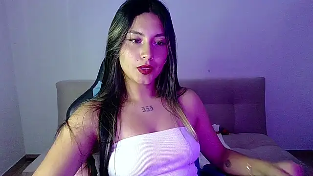 Lia 14  online show from 11, 2, 2026