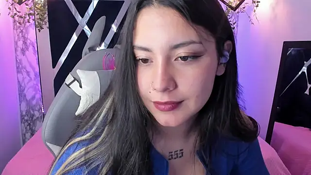 Lia 14  online show from 30, 1, 2025