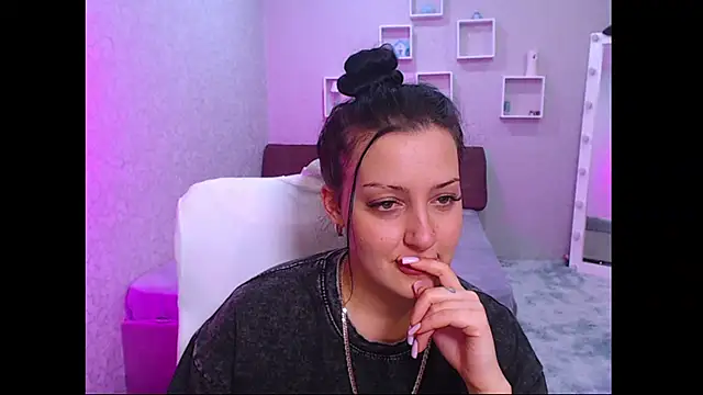 SkarlettMonliss online show from 15, 10, 2025