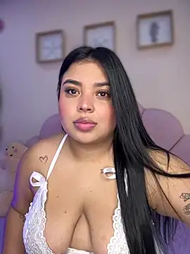 Emily cooper20 online show from 19, 10, 2025