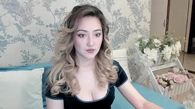 AlexaJang online show from 15, 2, 2025